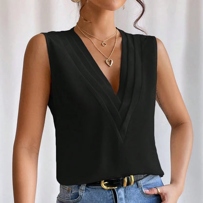 Loose sleeveless blouse