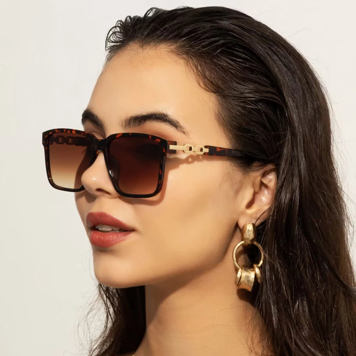 Square style sunglasses