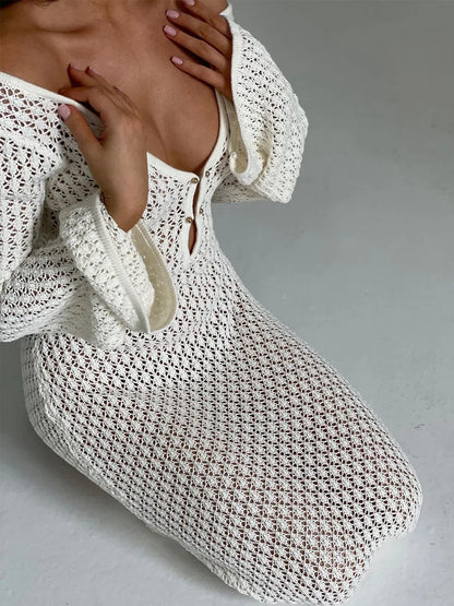 Knitted see through pullover v-neck