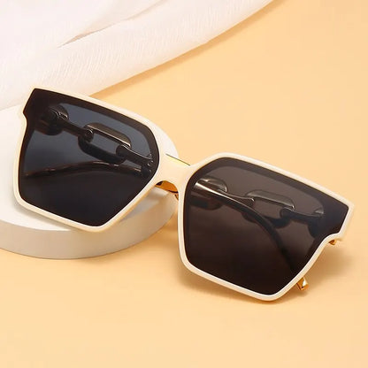 Dazzling golden style sunglasses